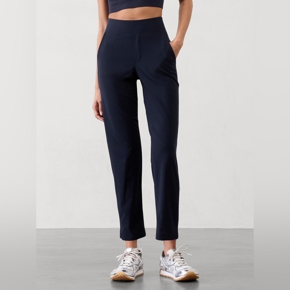 Athleta Pants - Athleta BROOKLYN MID RISE ANKLE PANT size 6
